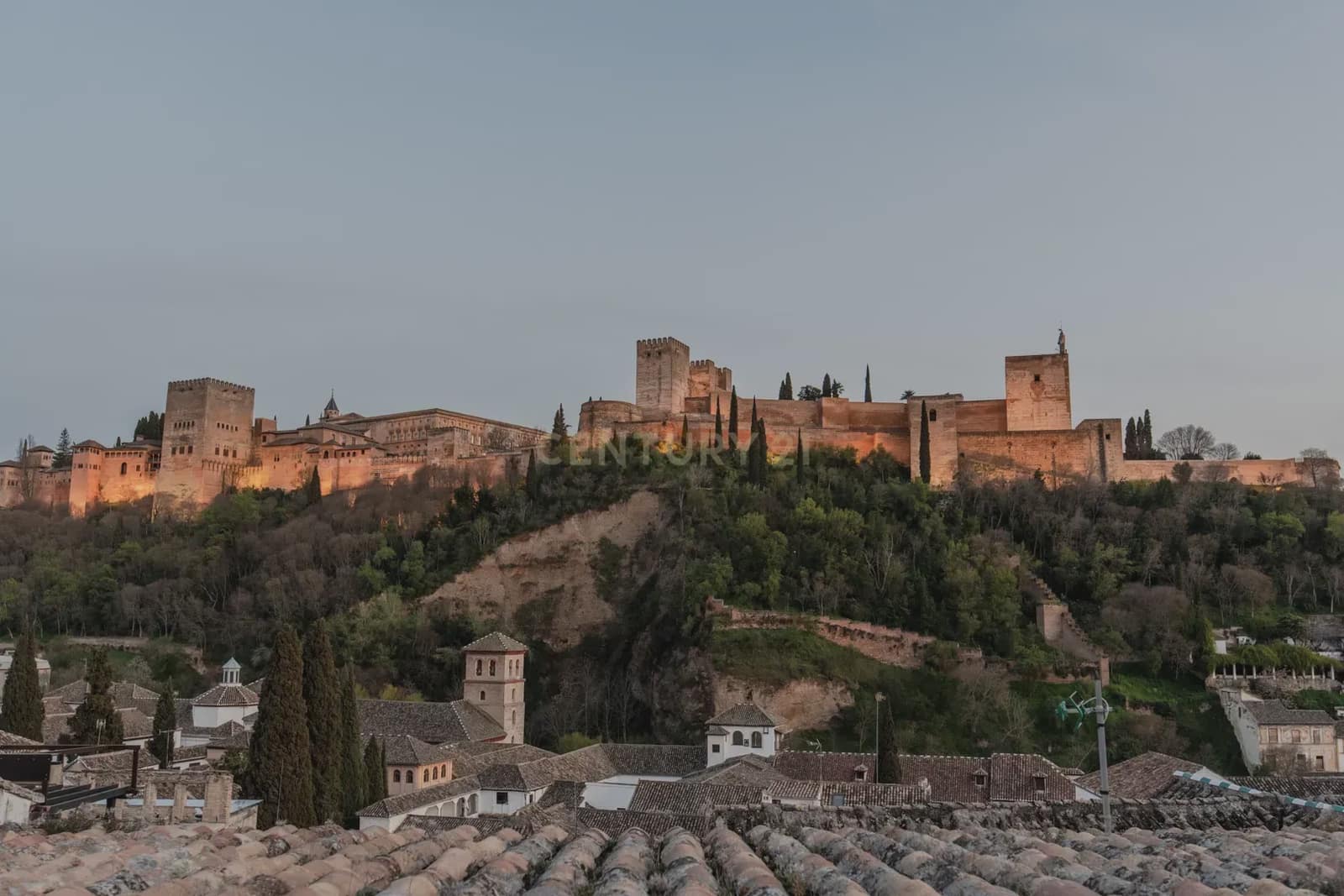 6 slaapkamer Rijtjeshuis te koop in Granada stad - € 830.000 (Ref: 9308785)