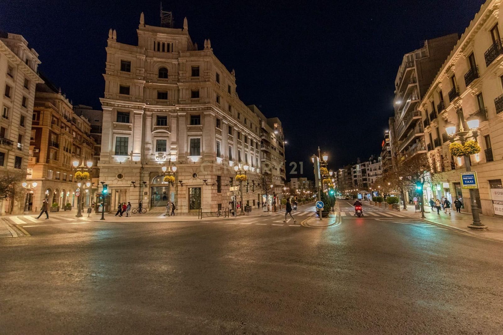 6 slaapkamer Rijtjeshuis te koop in Granada stad - € 830.000 (Ref: 9308785)