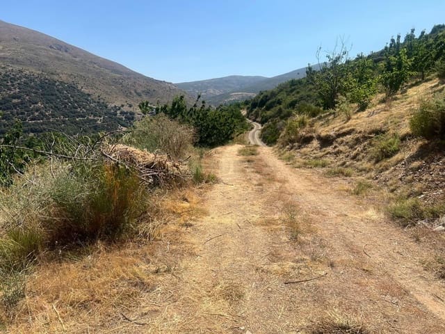 Finca/Landehus til salg i Güéjar Sierra - € 89.000 (Ref: 9308787)