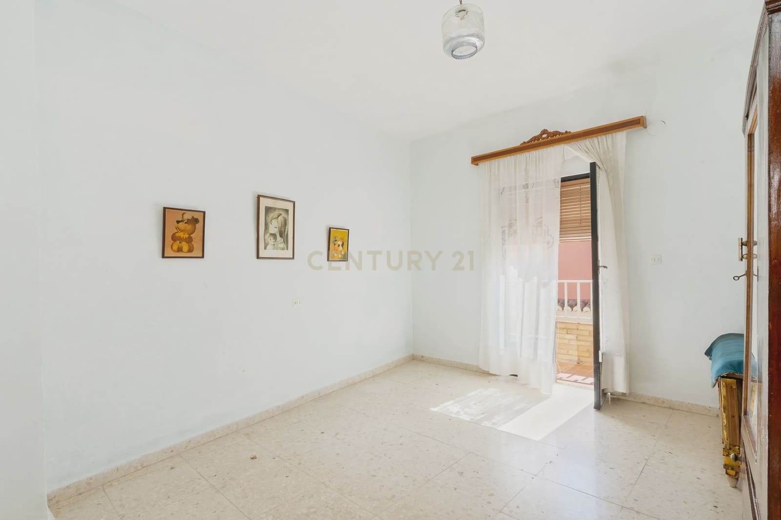 3 soverom Hus til salgs i Velez de Benaudalla med garasje - € 140 000 (Ref: 9308788)