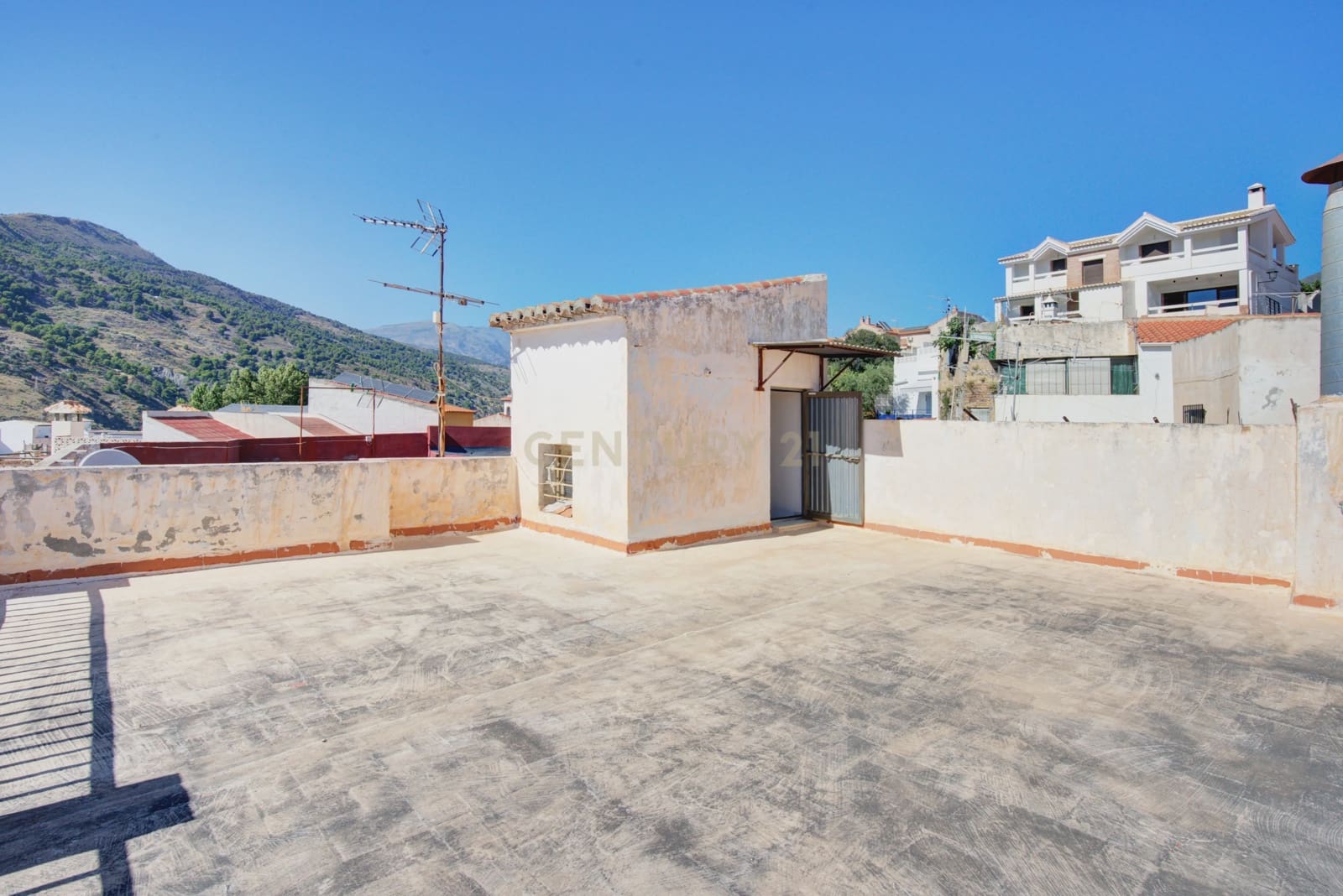 3 soverom Hus til salgs i Velez de Benaudalla med garasje - € 140 000 (Ref: 9308788)