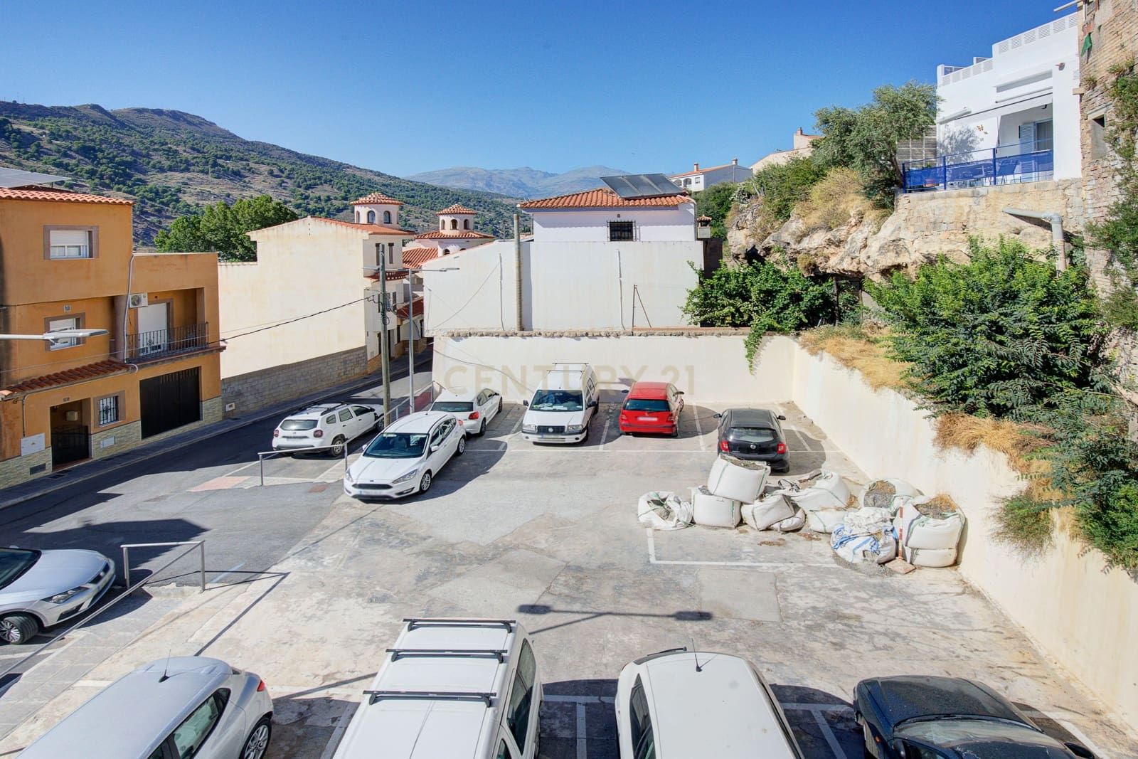 3 soverom Hus til salgs i Velez de Benaudalla med garasje - € 140 000 (Ref: 9308788)