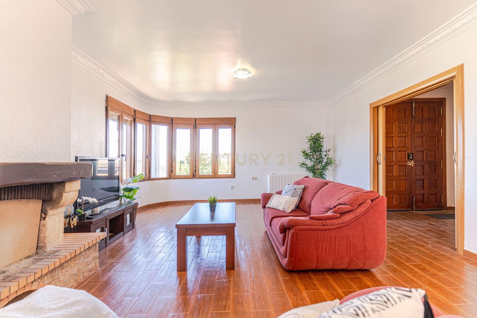 6 slaapkamer Villa te koop in Peligros - € 415.000 (Ref: 9308789)