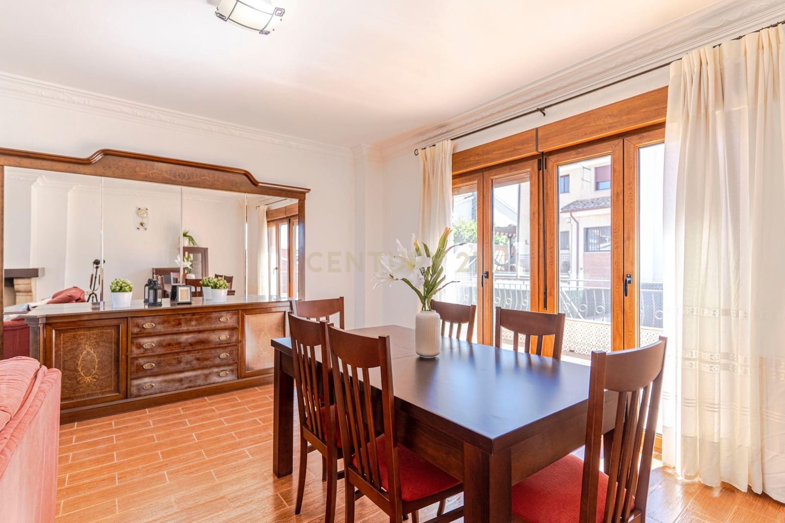 6 slaapkamer Villa te koop in Peligros - € 415.000 (Ref: 9308789)