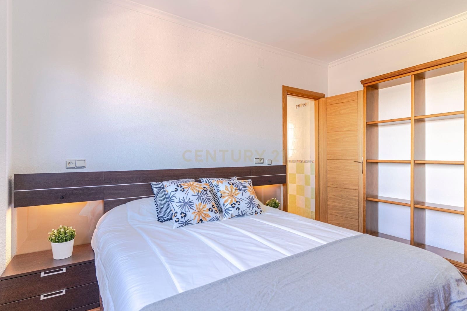 6 slaapkamer Villa te koop in Peligros - € 415.000 (Ref: 9308789)