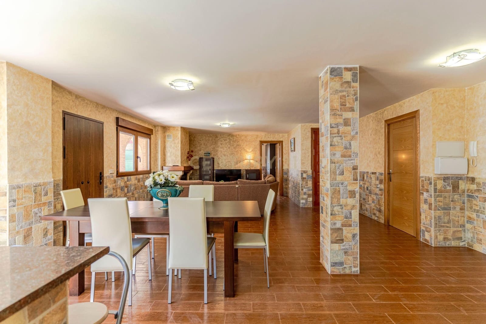 6 slaapkamer Villa te koop in Peligros - € 415.000 (Ref: 9308789)