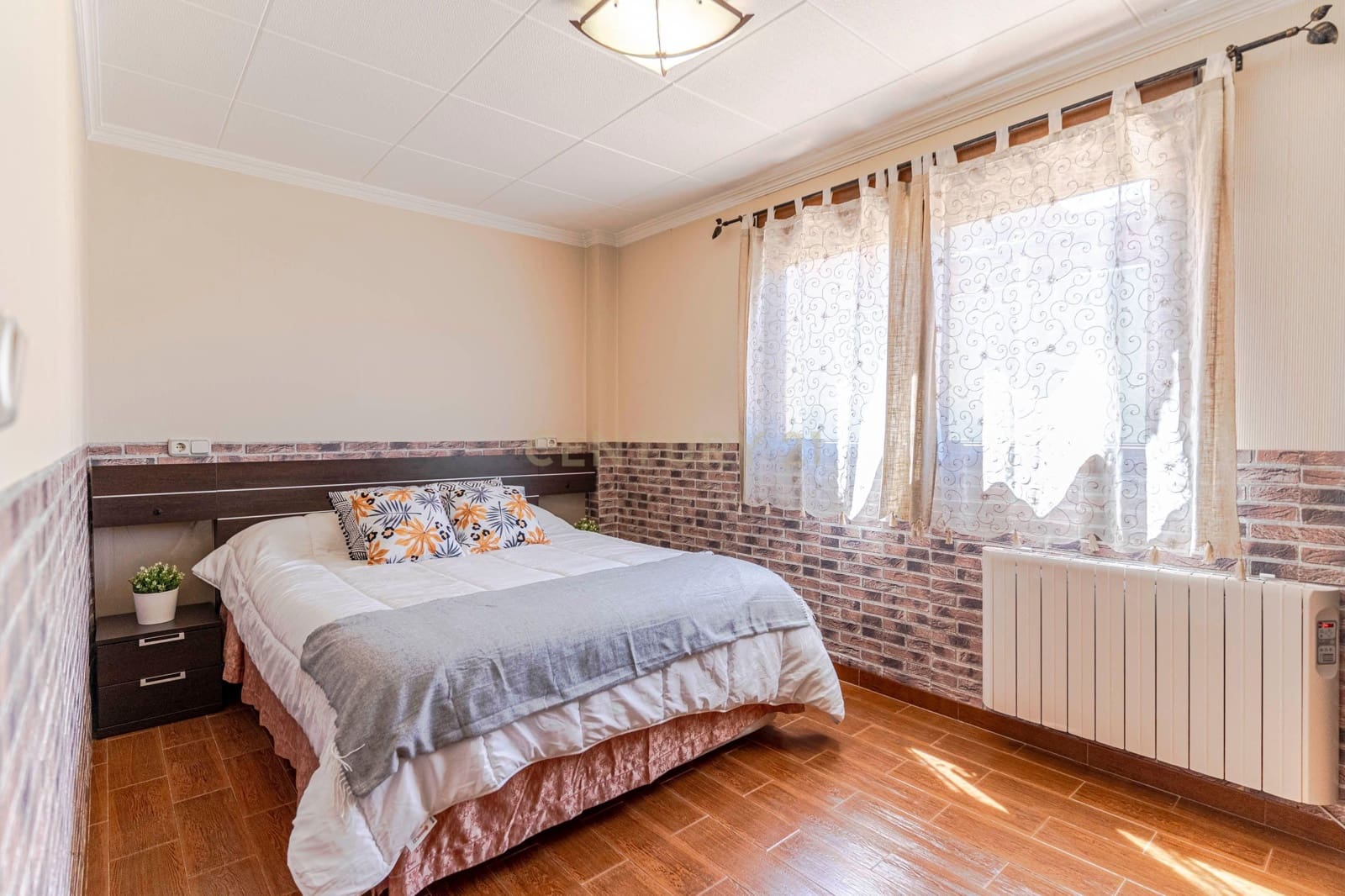 6 slaapkamer Villa te koop in Peligros - € 415.000 (Ref: 9308789)