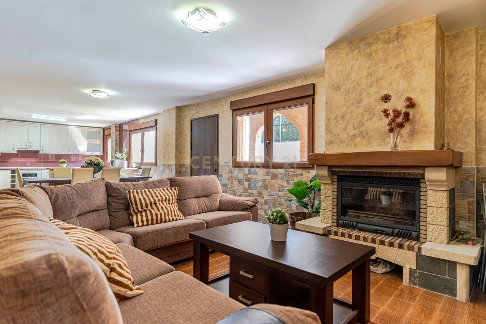 6 slaapkamer Villa te koop in Peligros - € 415.000 (Ref: 9308789)