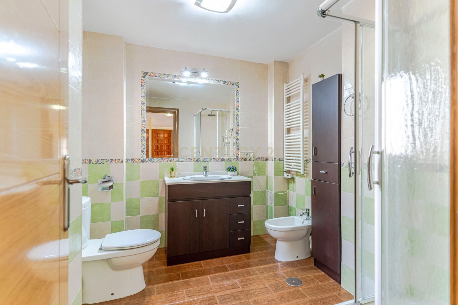 6 slaapkamer Villa te koop in Peligros - € 415.000 (Ref: 9308789)