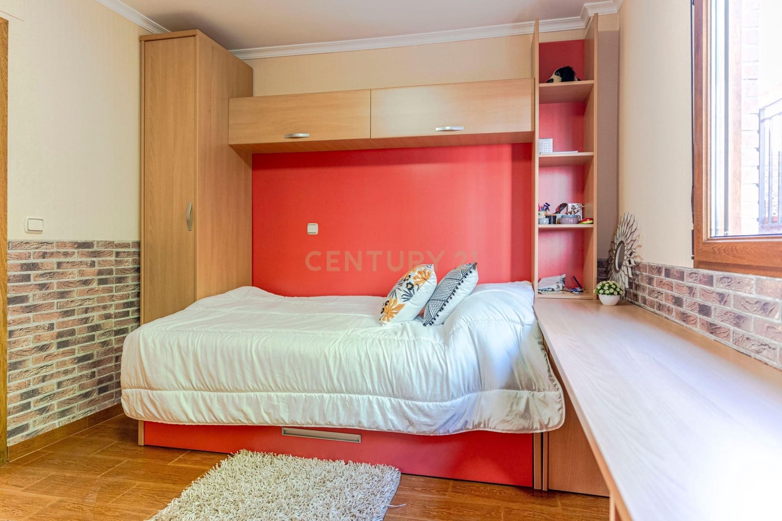 6 slaapkamer Villa te koop in Peligros - € 415.000 (Ref: 9308789)