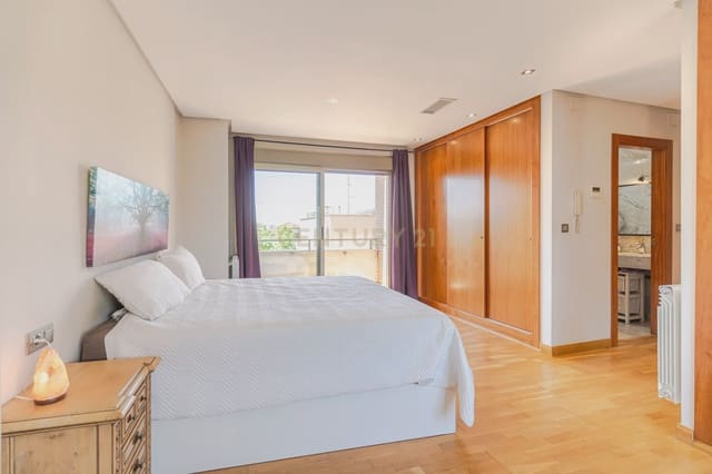 3 soveværelse Byhus til salg i Cervantes, Granada by med garage - € 535.000 (Ref: 9308790)