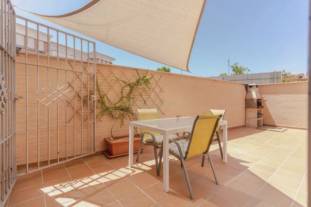 3 soveværelse Byhus til salg i Cervantes, Granada by med garage - € 535.000 (Ref: 9308790)