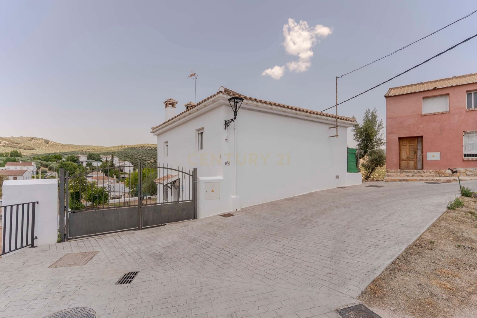 3 soveværelse Finca/Landehus til salg i Colomera med swimmingpool - € 159.000 (Ref: 9308796)