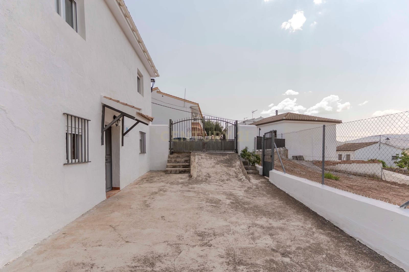 3 soveværelse Finca/Landehus til salg i Colomera med swimmingpool - € 159.000 (Ref: 9308796)