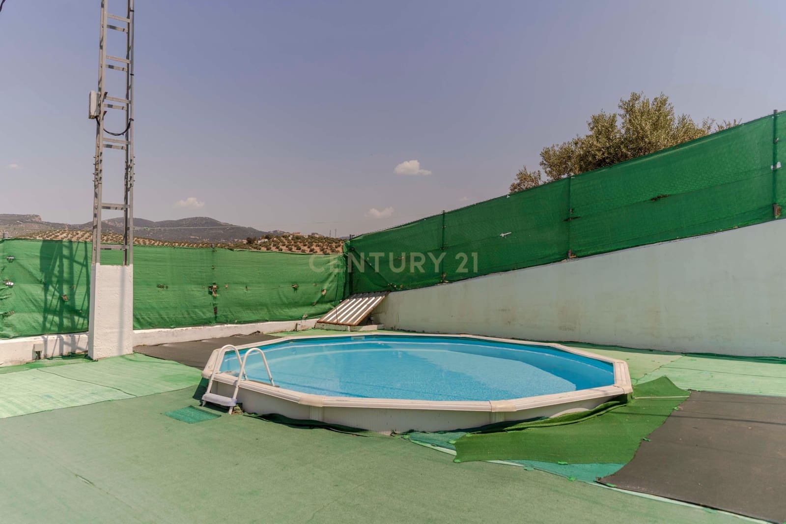 3 soveværelse Finca/Landehus til salg i Colomera med swimmingpool - € 159.000 (Ref: 9308796)