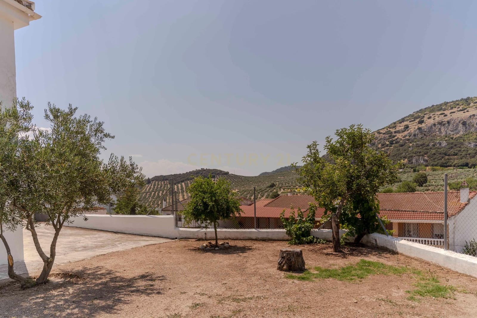 3 soveværelse Finca/Landehus til salg i Colomera med swimmingpool - € 159.000 (Ref: 9308796)