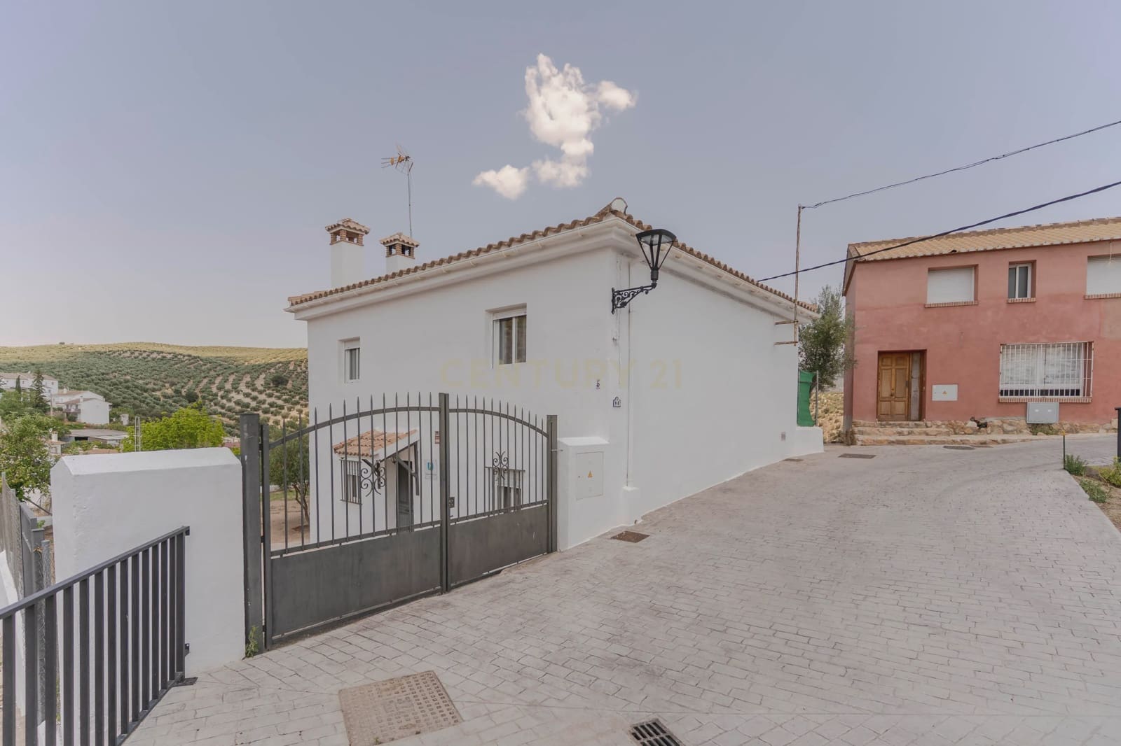 3 soveværelse Finca/Landehus til salg i Colomera med swimmingpool - € 159.000 (Ref: 9308796)