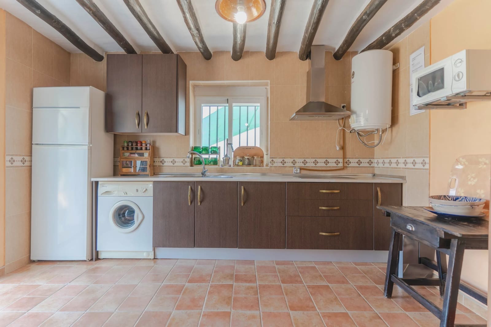 3 soveværelse Finca/Landehus til salg i Colomera med swimmingpool - € 159.000 (Ref: 9308796)