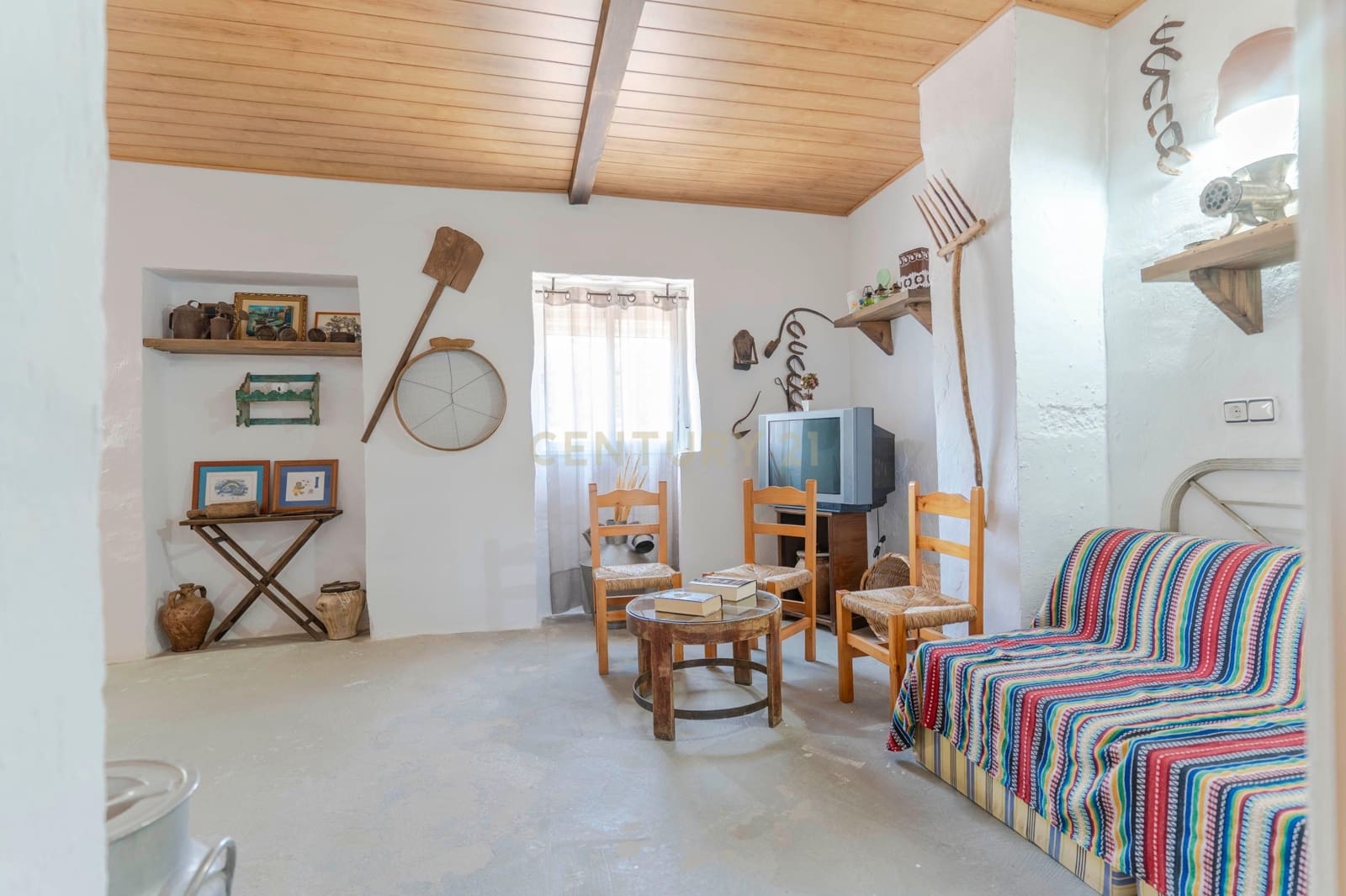 3 soveværelse Finca/Landehus til salg i Colomera med swimmingpool - € 159.000 (Ref: 9308796)