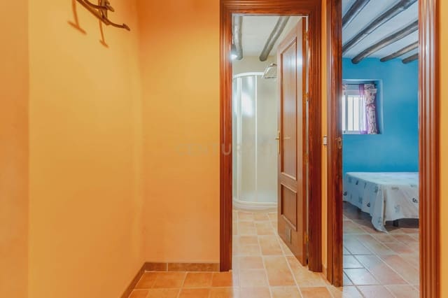 3 soveværelse Finca/Landehus til salg i Colomera med swimmingpool - € 159.000 (Ref: 9308796)