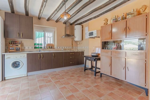 3 soveværelse Finca/Landehus til salg i Colomera med swimmingpool - € 159.000 (Ref: 9308796)