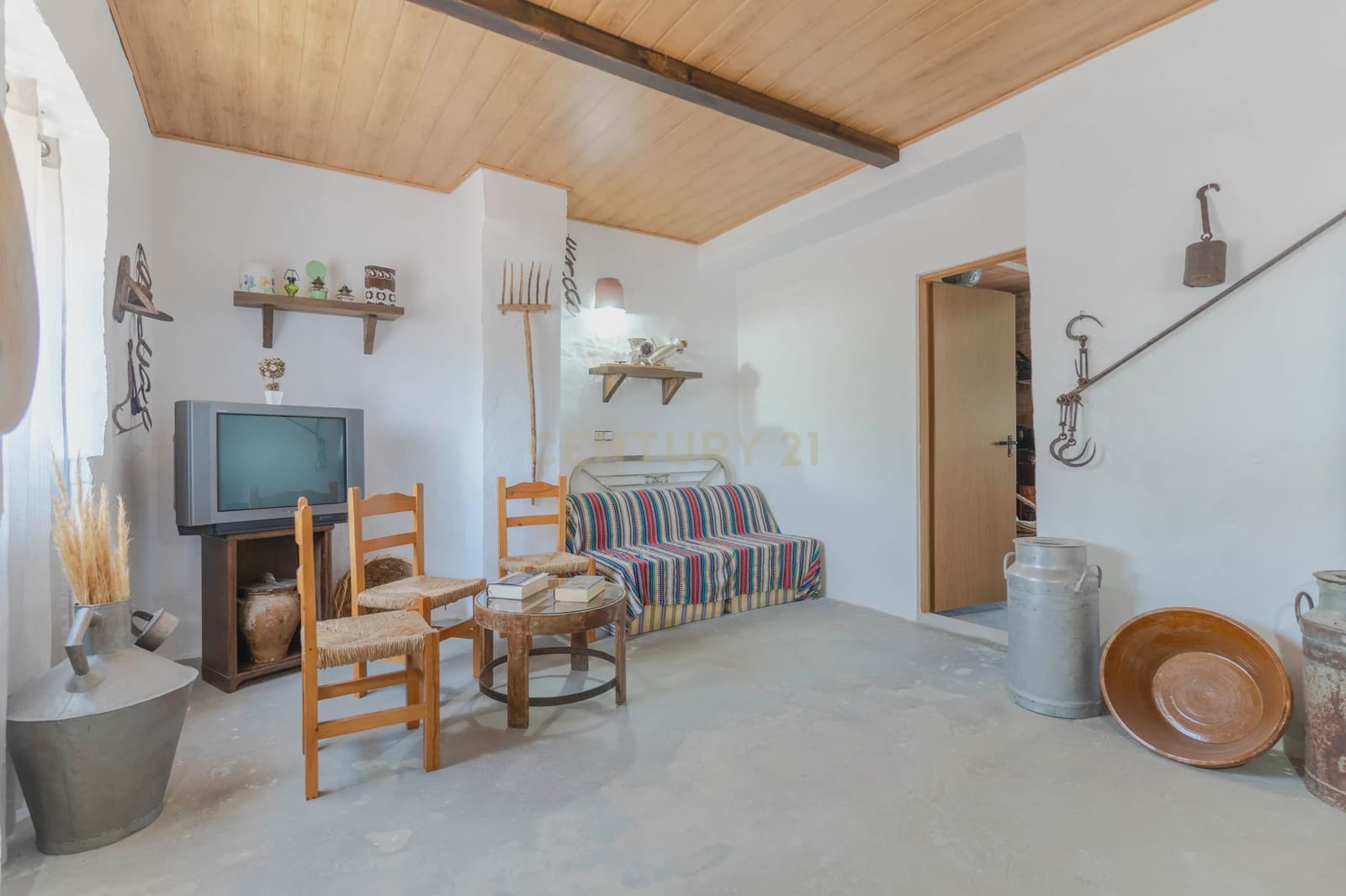 3 soveværelse Finca/Landehus til salg i Colomera med swimmingpool - € 159.000 (Ref: 9308796)