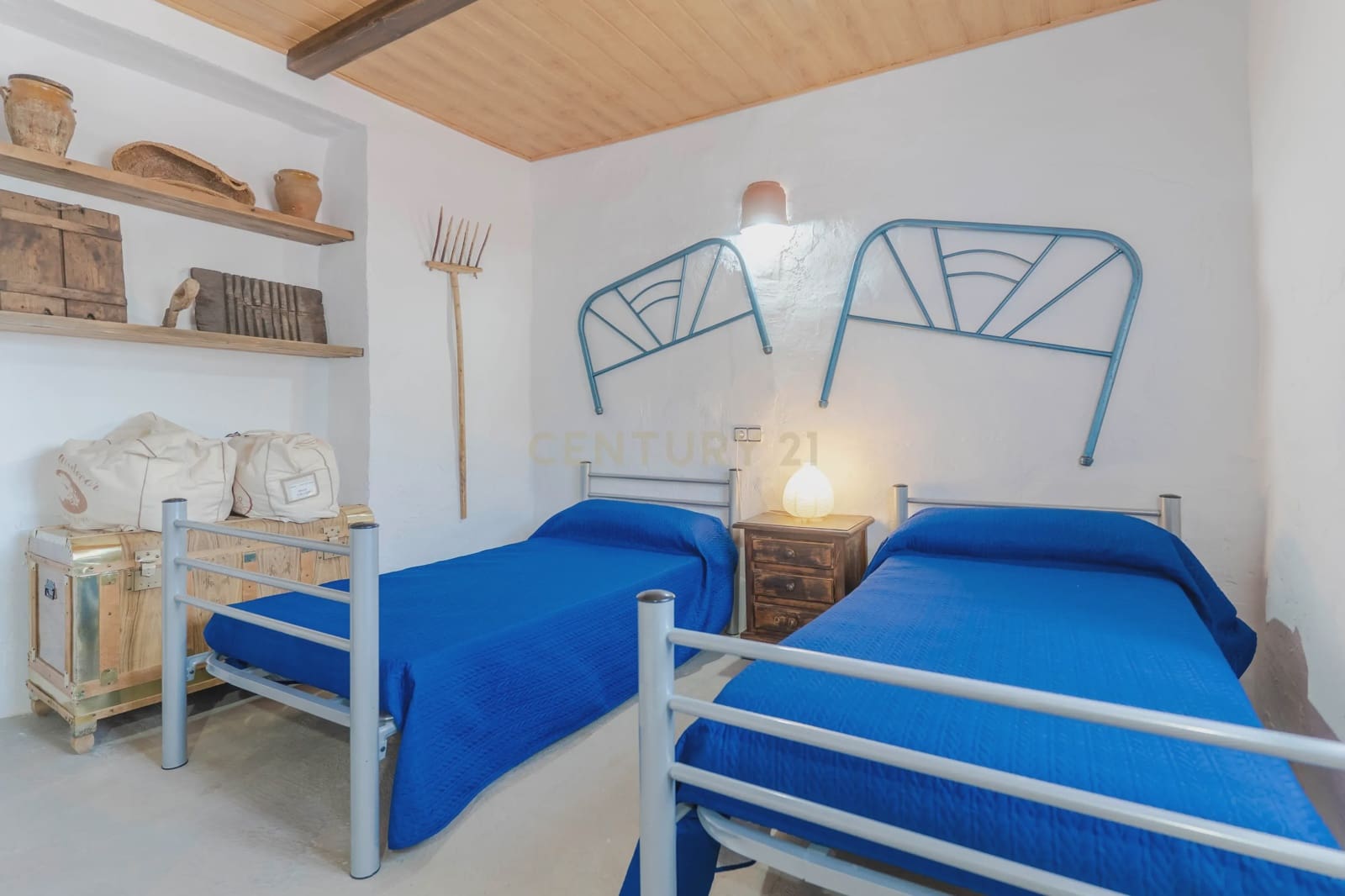 3 soveværelse Finca/Landehus til salg i Colomera med swimmingpool - € 159.000 (Ref: 9308796)