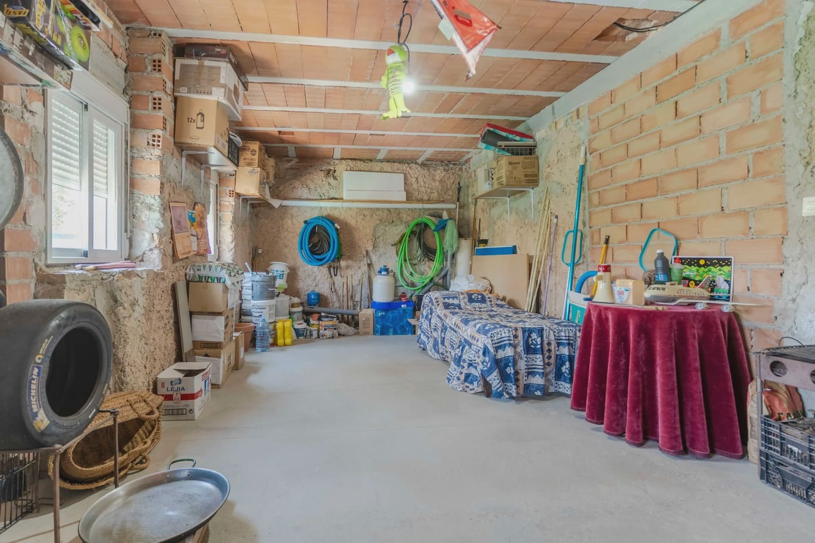 3 soveværelse Finca/Landehus til salg i Colomera med swimmingpool - € 159.000 (Ref: 9308796)