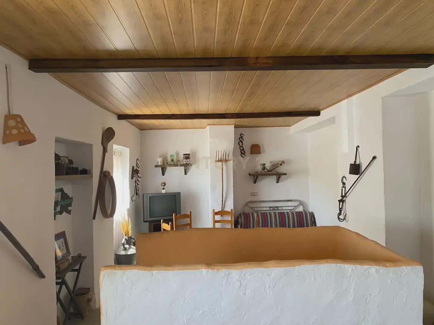 3 soveværelse Finca/Landehus til salg i Colomera med swimmingpool - € 139.900 (Ref: 9308796)