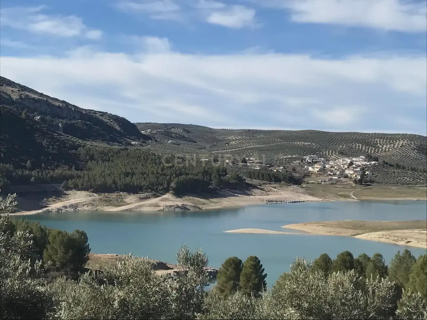 3 soveværelse Finca/Landehus til salg i Colomera med swimmingpool - € 139.900 (Ref: 9308796)