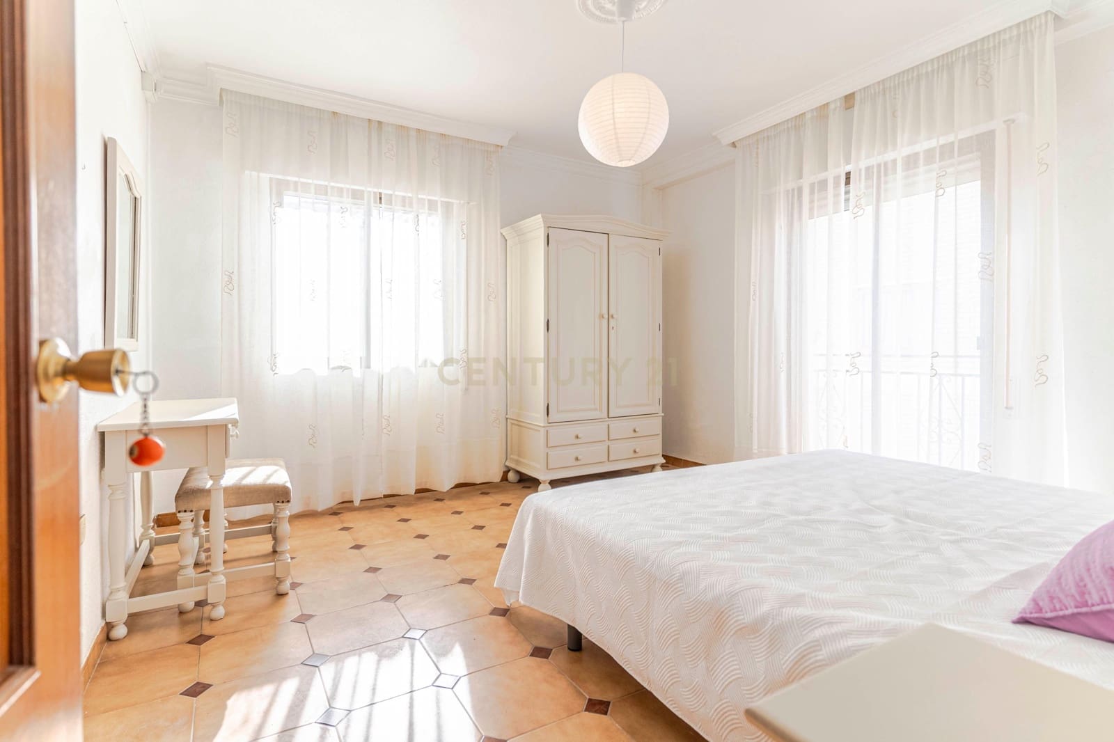 16 soveværelse Hotel til salg i Salobrena - € 430.000 (Ref: 9308797)