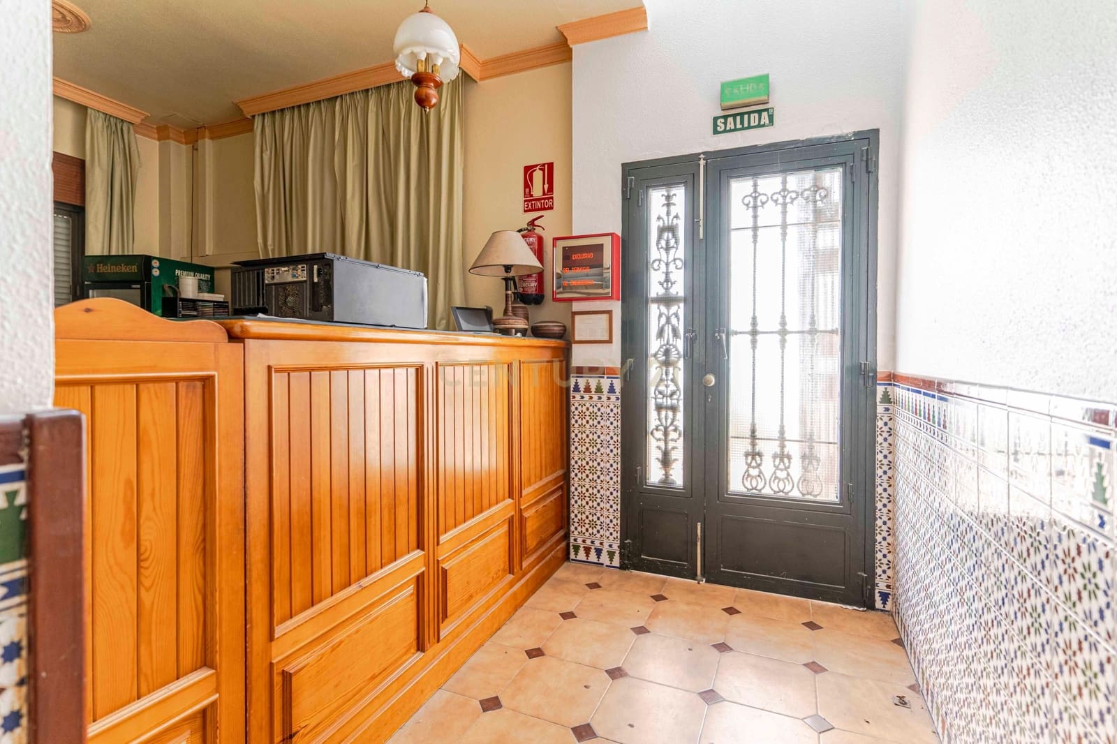 16 soveværelse Hotel til salg i Salobrena - € 430.000 (Ref: 9308797)