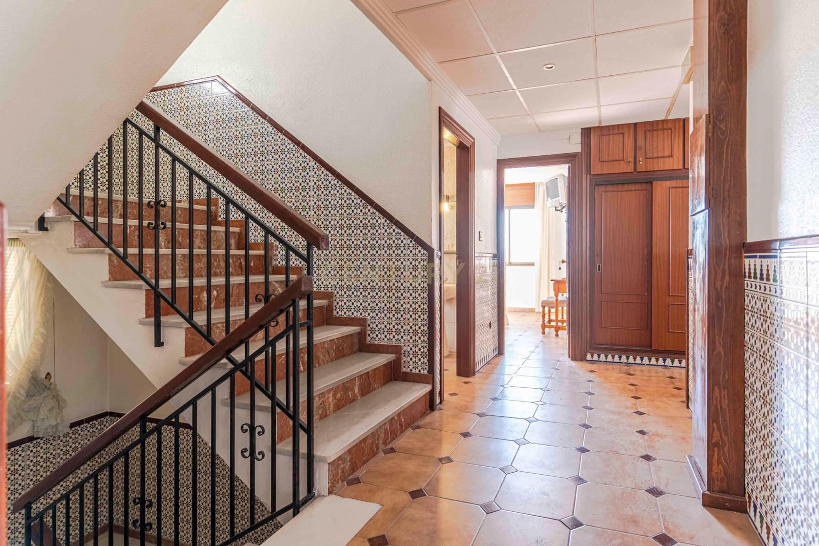 16 soveværelse Hotel til salg i Salobrena - € 430.000 (Ref: 9308797)