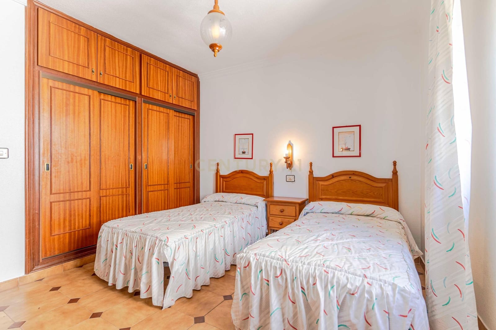 16 soveværelse Hotel til salg i Salobrena - € 430.000 (Ref: 9308797)