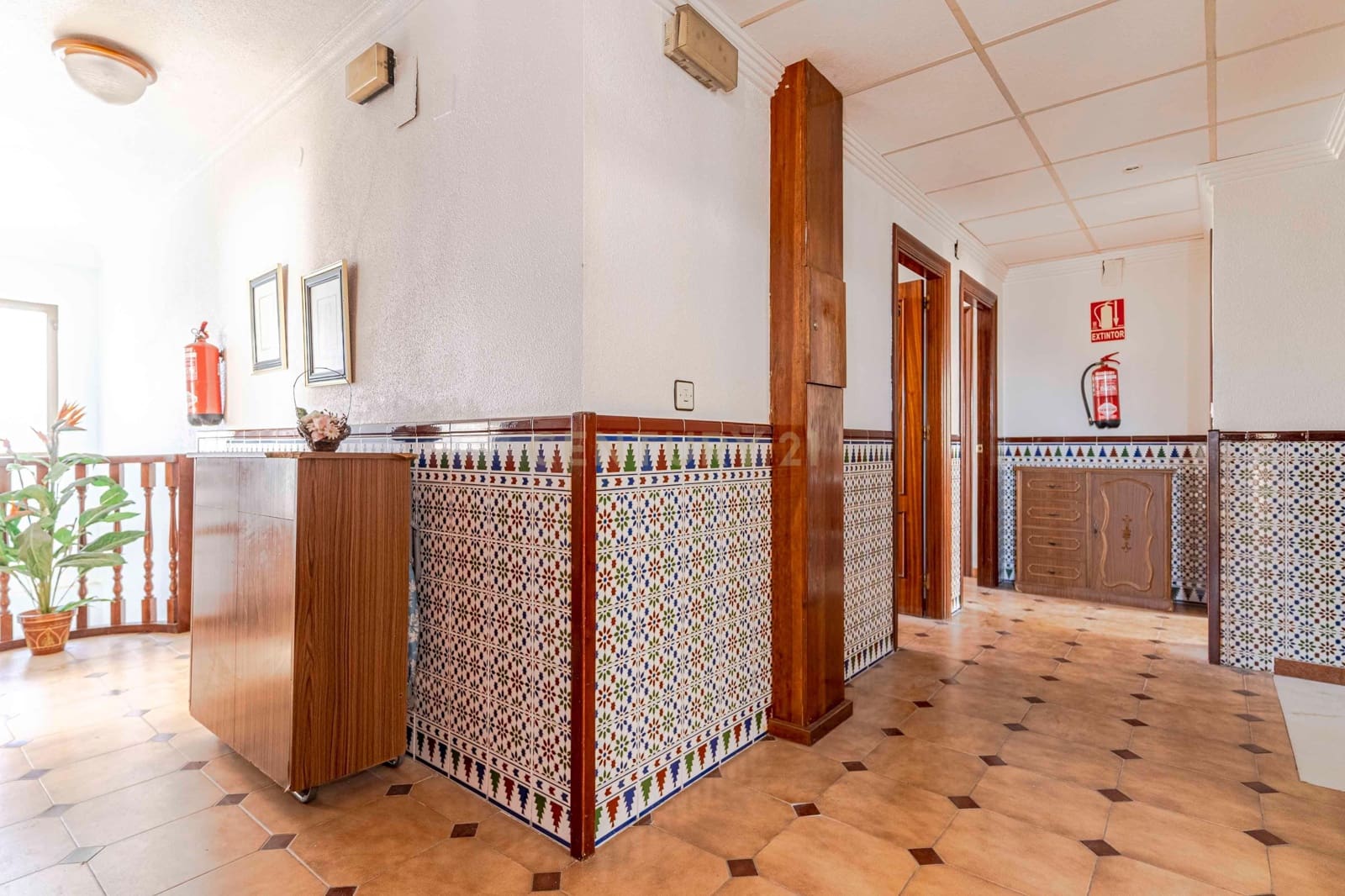 16 soveværelse Hotel til salg i Salobrena - € 430.000 (Ref: 9308797)