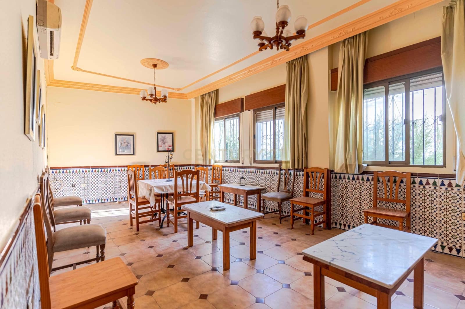 16 soveværelse Hotel til salg i Salobrena - € 430.000 (Ref: 9308797)