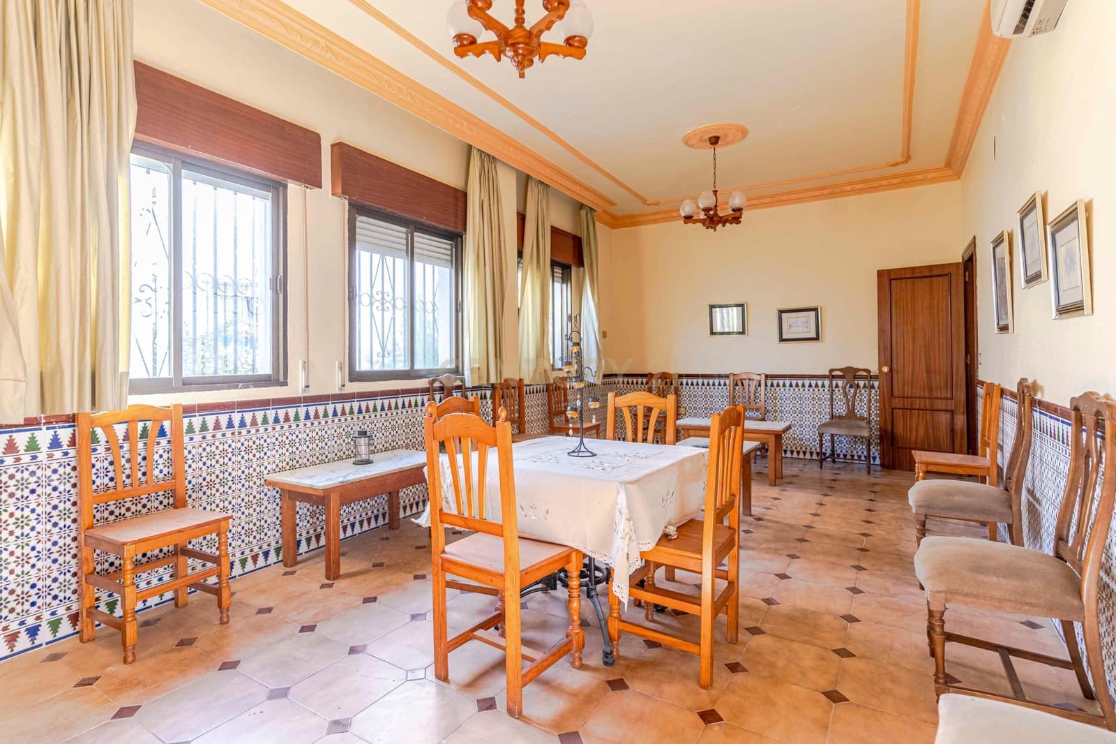 16 soveværelse Hotel til salg i Salobrena - € 430.000 (Ref: 9308797)