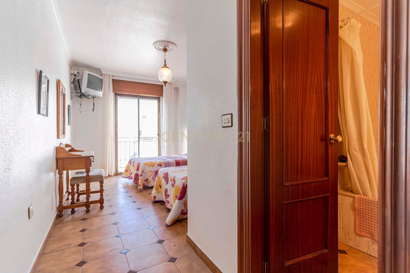 16 soveværelse Hotel til salg i Salobrena - € 430.000 (Ref: 9308797)