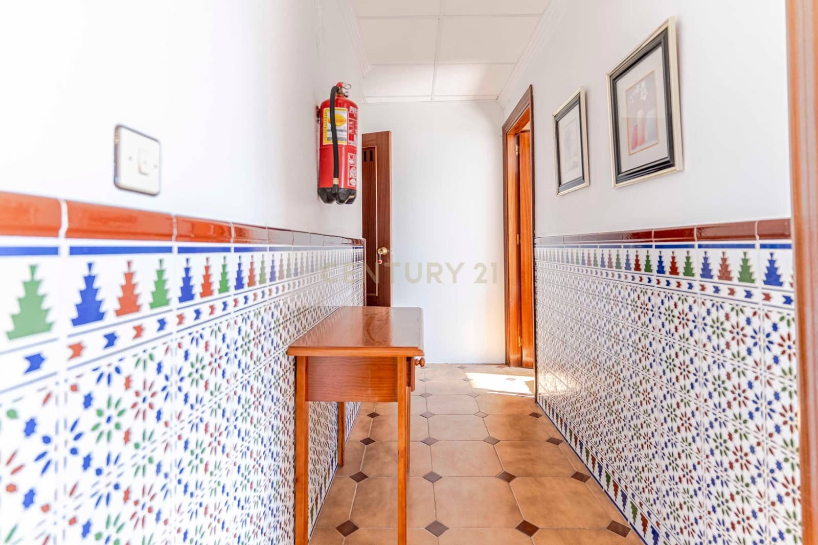 16 soveværelse Hotel til salg i Salobrena - € 430.000 (Ref: 9308797)