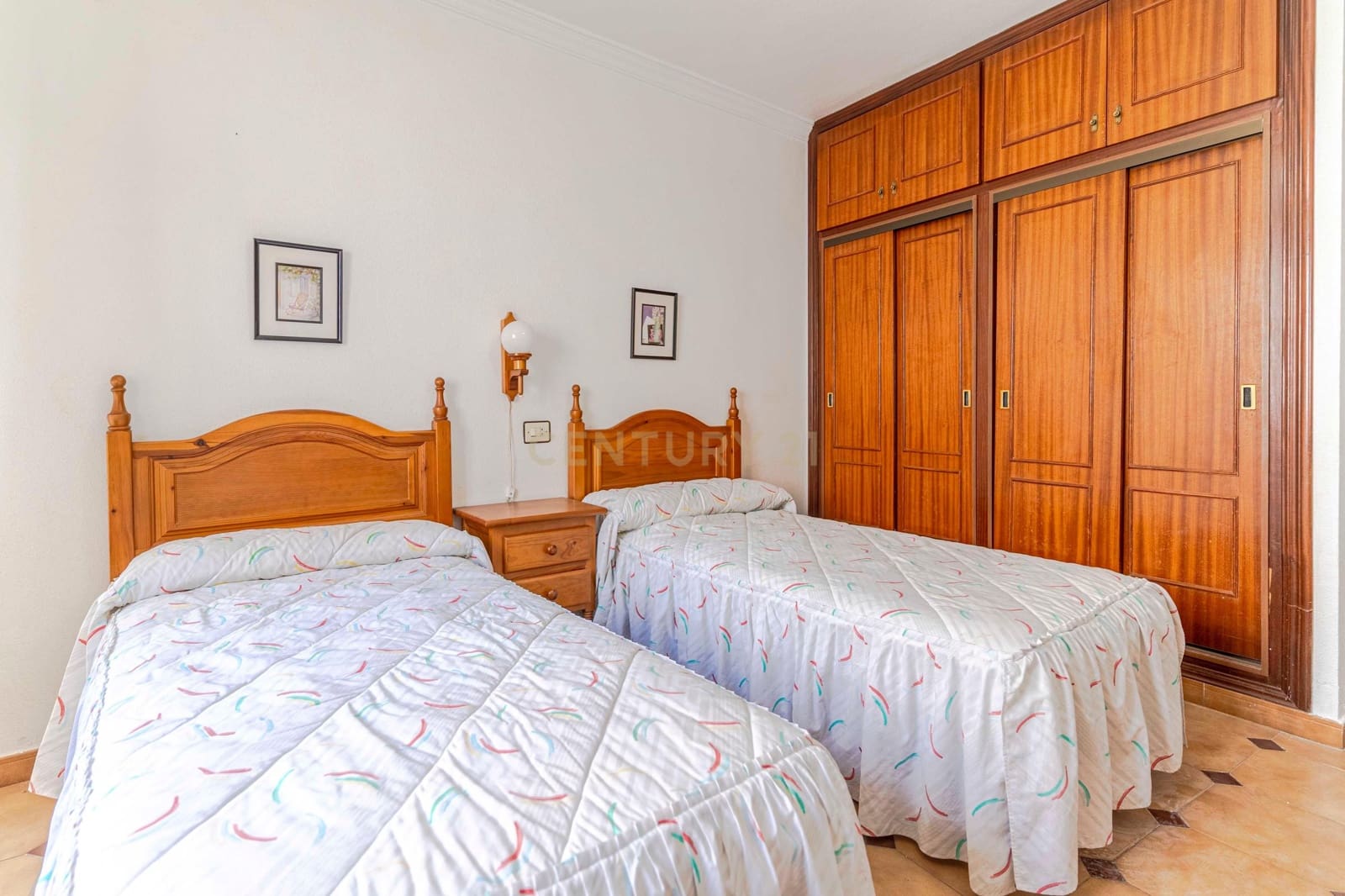 16 soveværelse Hotel til salg i Salobrena - € 430.000 (Ref: 9308797)