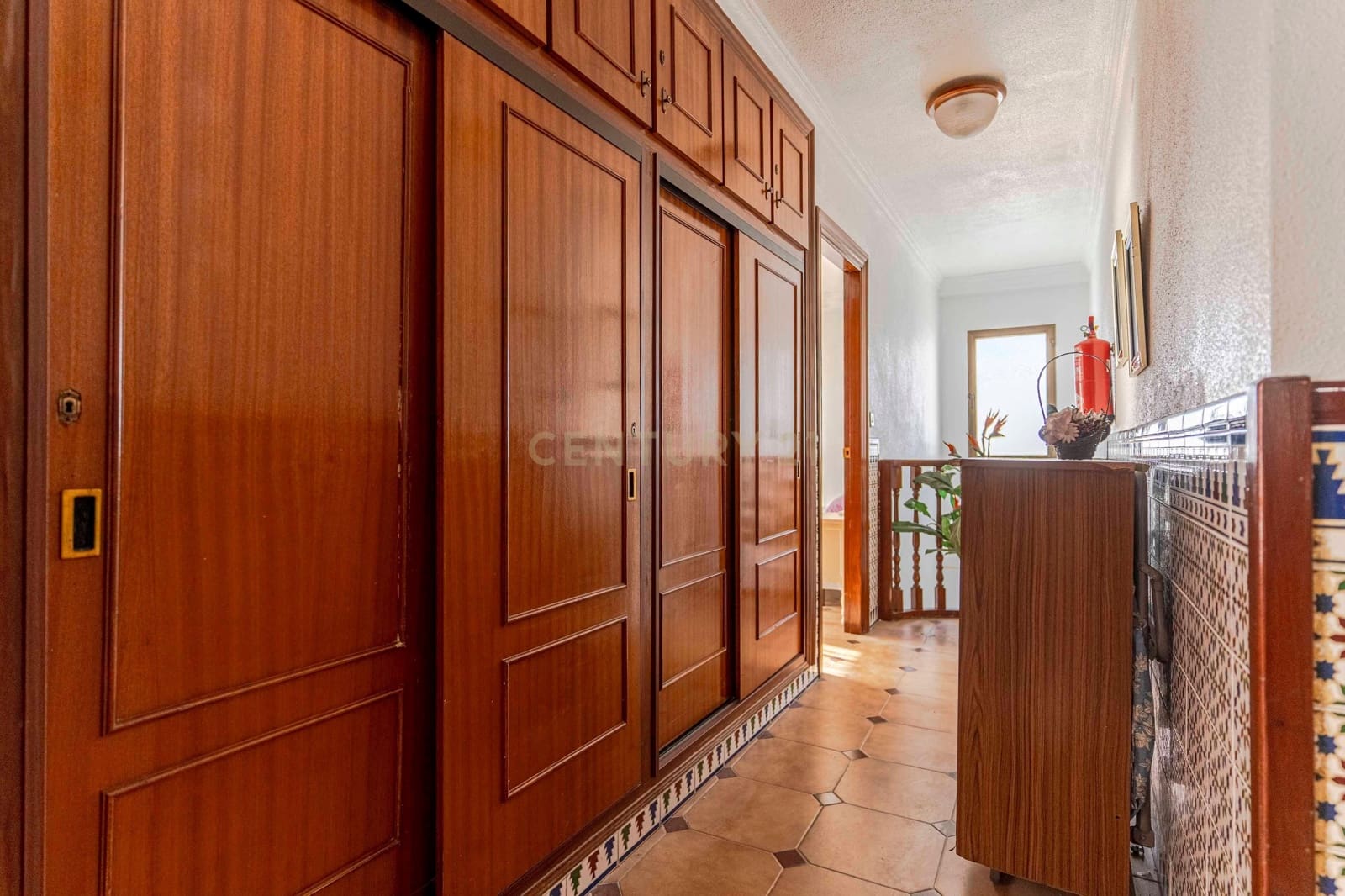 16 soveværelse Hotel til salg i Salobrena - € 430.000 (Ref: 9308797)