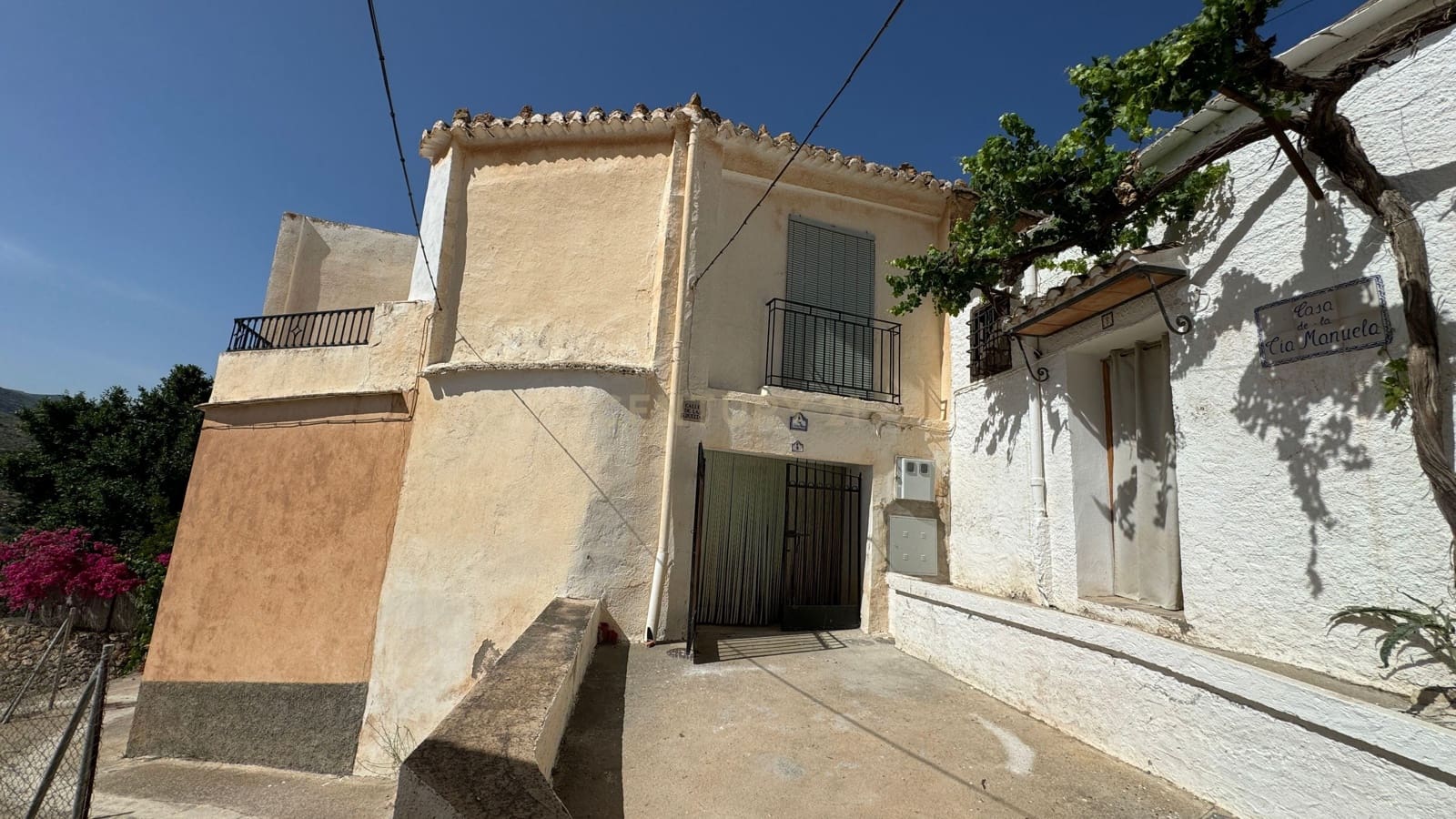 4 soveværelse Finca/Landehus til salg i Almegijar med garage - € 80.000 (Ref: 9308798)