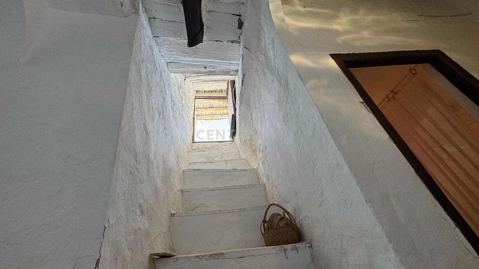 4 soveværelse Finca/Landehus til salg i Almegijar med garage - € 80.000 (Ref: 9308798)