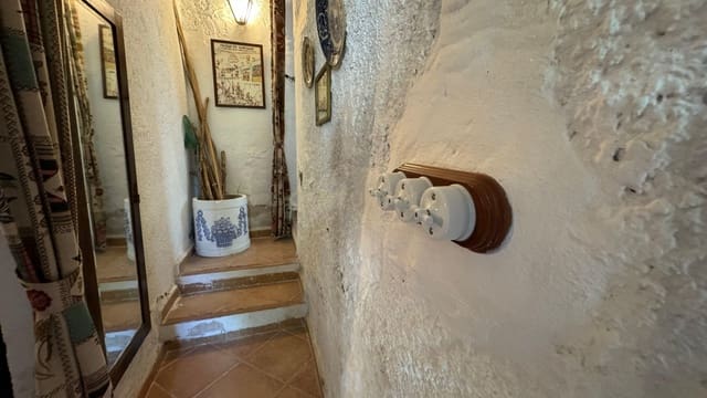 4 soveværelse Finca/Landehus til salg i Almegíjar med garage - € 80.000 (Ref: 9308798)