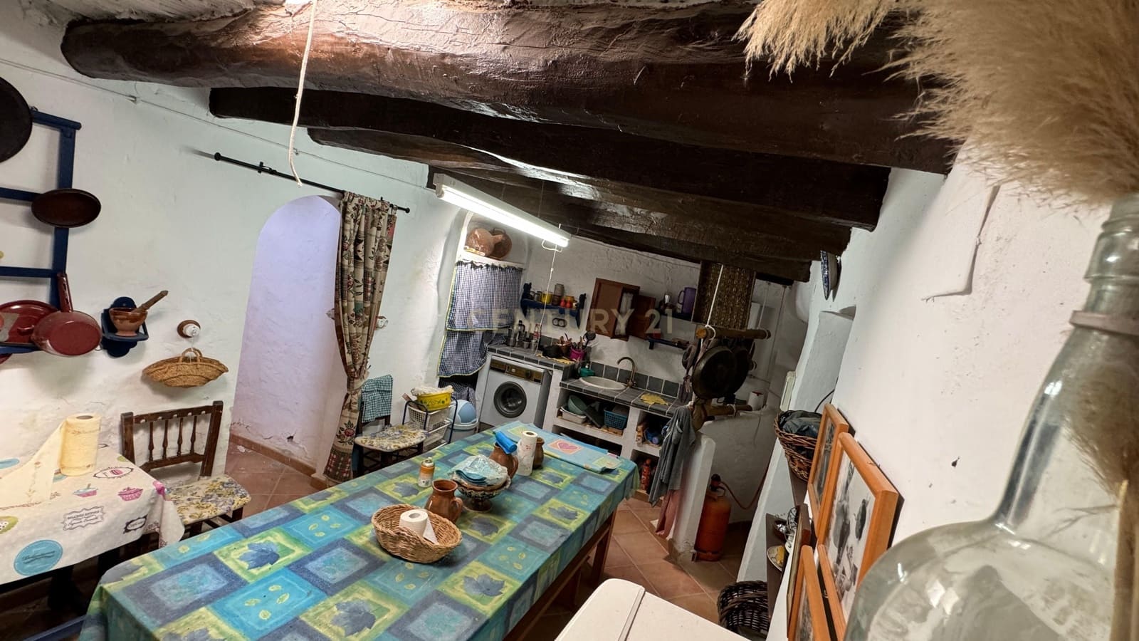 4 soveværelse Finca/Landehus til salg i Almegijar med garage - € 80.000 (Ref: 9308798)