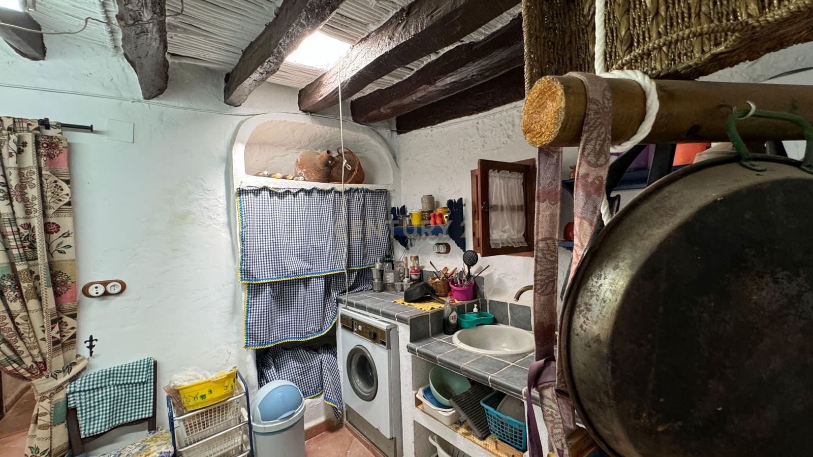 4 soveværelse Finca/Landehus til salg i Almegijar med garage - € 80.000 (Ref: 9308798)