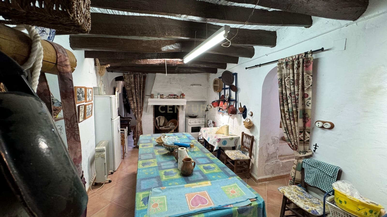 4 soveværelse Finca/Landehus til salg i Almegijar med garage - € 80.000 (Ref: 9308798)