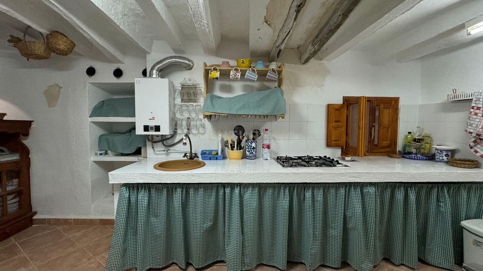 4 soveværelse Finca/Landehus til salg i Almegijar med garage - € 80.000 (Ref: 9308798)