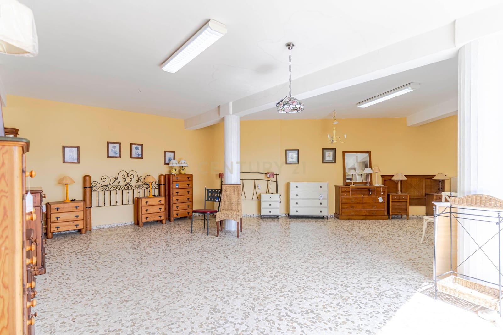 Kommersiell til salgs i Salobrena - € 2 500 000 (Ref: 9308800)