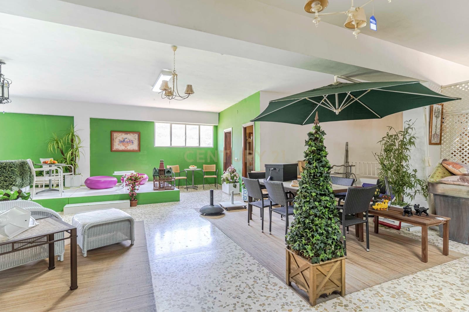 Kommersiell til salgs i Salobrena - € 2 500 000 (Ref: 9308800)